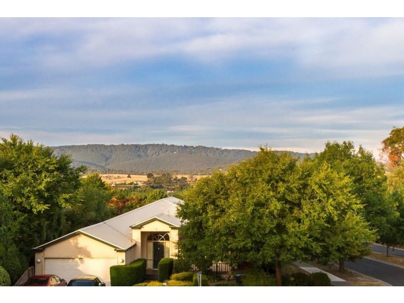 112 Oaktree Rise, Lysterfield VIC 3156