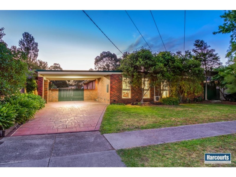12 Ross Street, Ferntree Gully VIC 3156