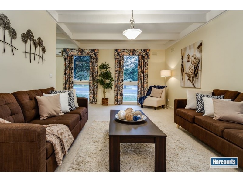 12 Ross Street, Ferntree Gully VIC 3156