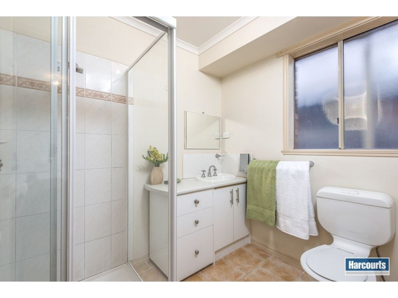 17 Cornwell Crescent, Cranbourne East VIC 3977