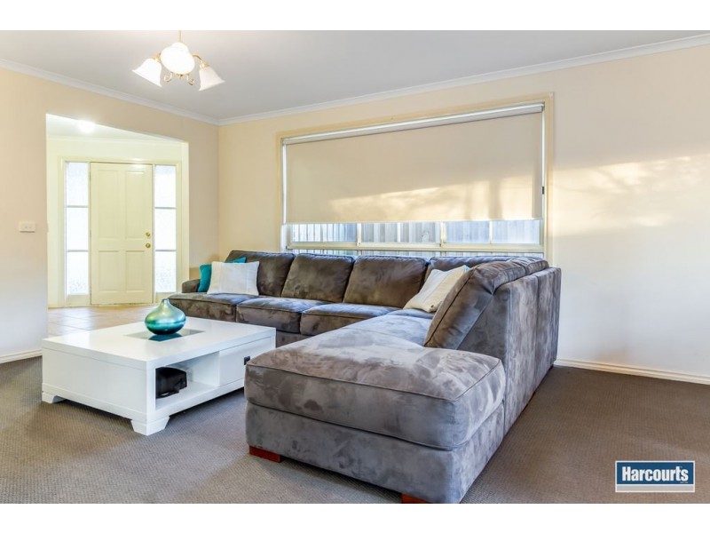 2/9 Fernlea Avenue, Rowville VIC 3178