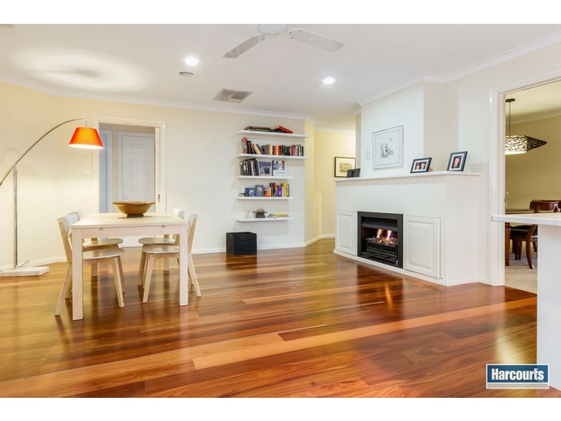 385 Dandelion Drive, Rowville VIC 3178