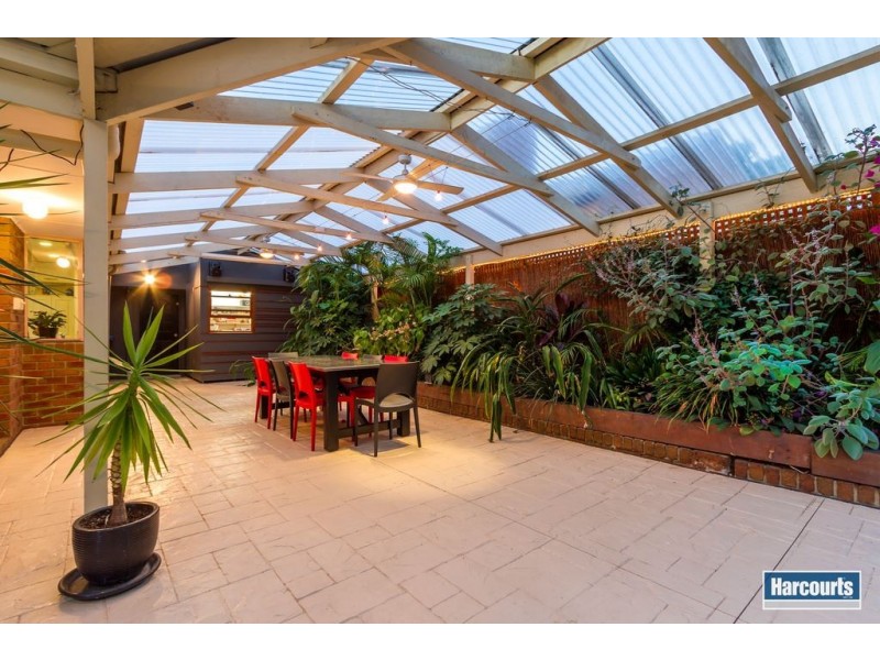 385 Dandelion Drive, Rowville VIC 3178