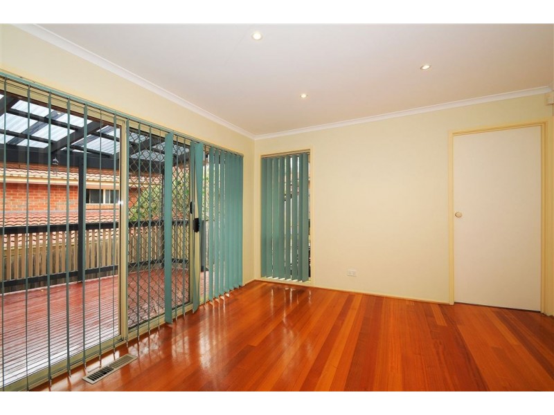 2/5 Blackwood Park Road, Ferntree Gully VIC 3156