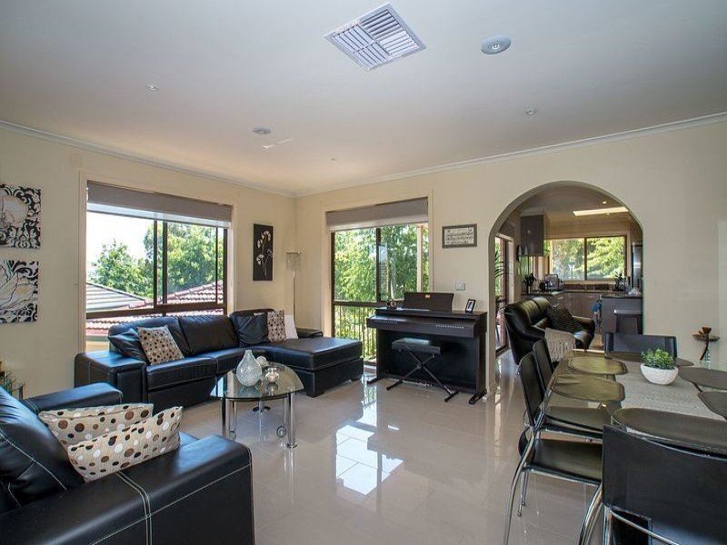 17 Pineview Court, Lysterfield VIC 3156