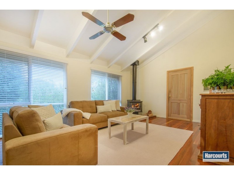 24 Crusoe Drive, Lysterfield VIC 3156