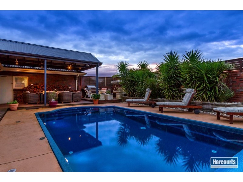 16 Cardinia Way, Rowville VIC 3178