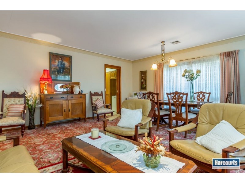 16 Cardinia Way, Rowville VIC 3178