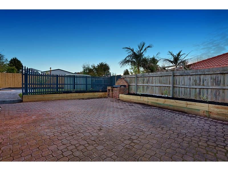 32 Fernlea Avenue, Rowville VIC 3178