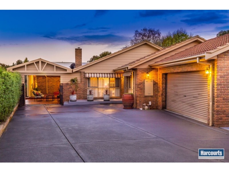 22 Mantung Crescent, Rowville VIC 3178