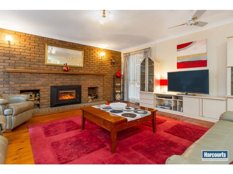 22 Mantung Crescent, Rowville VIC 3178