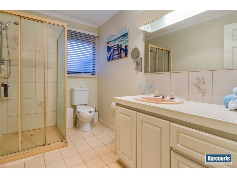 22 Mantung Crescent, Rowville VIC 3178