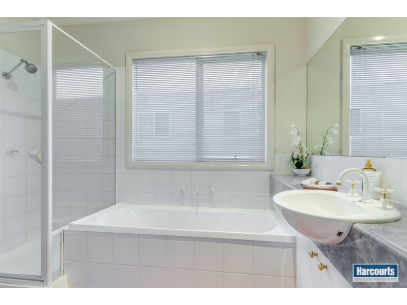 8 Victoria Knox Avenue, Rowville VIC 3178