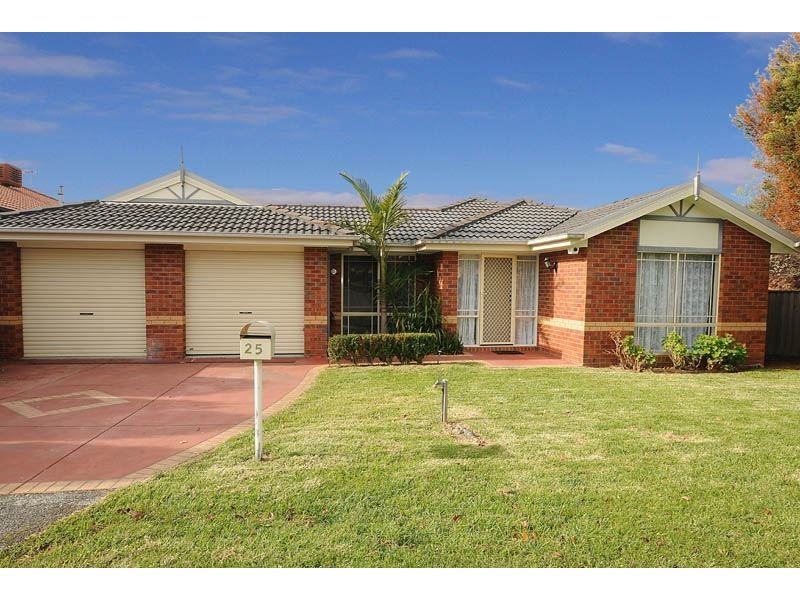 25 Rutherglen Court, Rowville VIC 3178