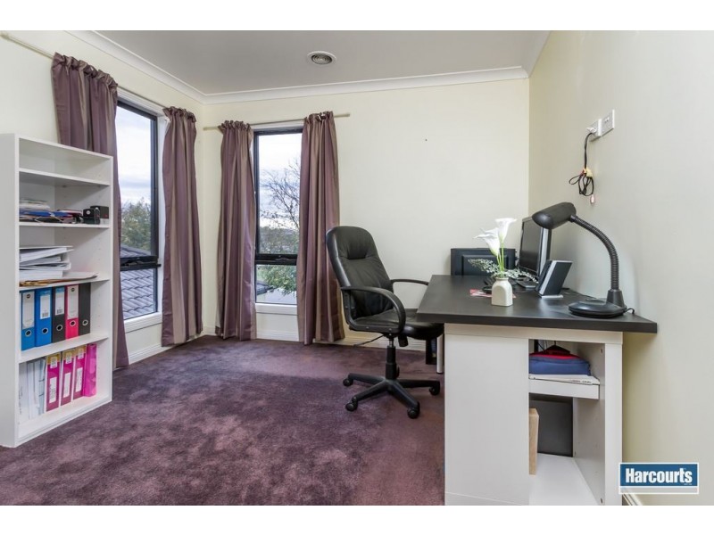 31 Sovereign Manors Crescent, Rowville VIC 3178