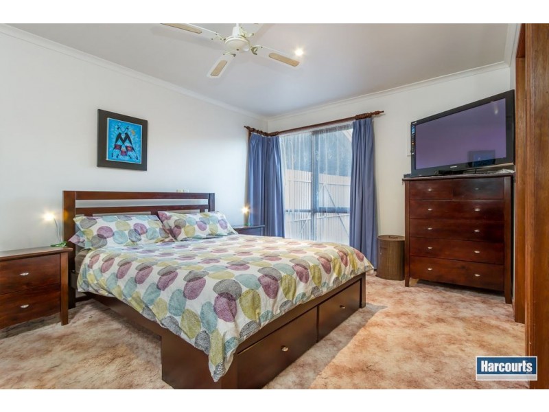 42 Corhanwarrabul Close, Rowville VIC 3178