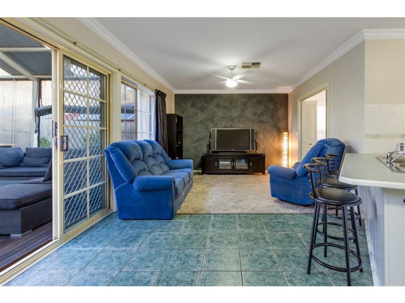 14 Kimberley Drive, Ferntree Gully VIC 3156