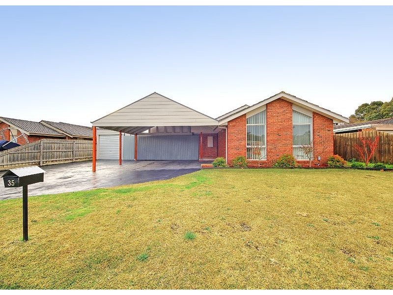 35 Goulburn Drive, Rowville VIC 3178