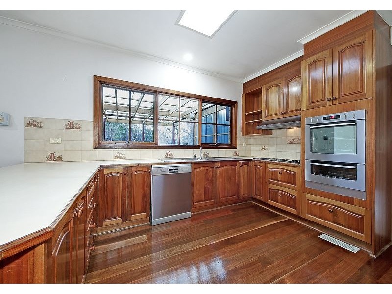 38 Vista Crescent, Rowville VIC 3178