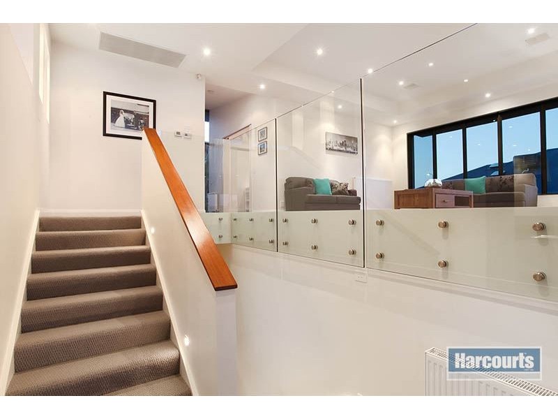 6B Lords Court, Lysterfield VIC 3156