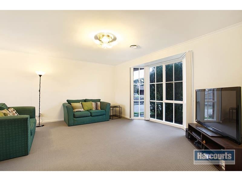 49 Lakeview Avenue, Rowville VIC 3178