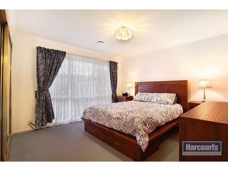 49 Lakeview Avenue, Rowville VIC 3178