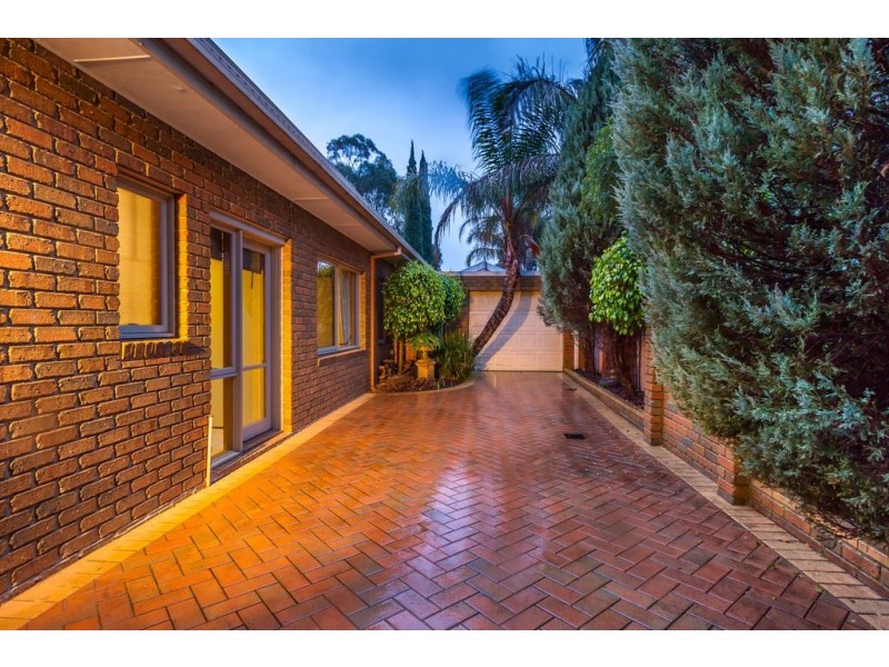 4 Gilda Court, Rowville VIC 3178