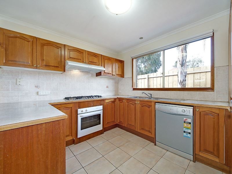 7 Whipbird Court, Rowville VIC 3178