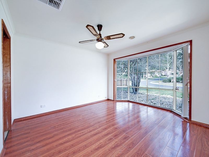 7 Whipbird Court, Rowville VIC 3178