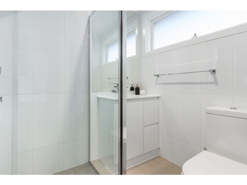 70 Dandelion Drive, Rowville VIC 3178