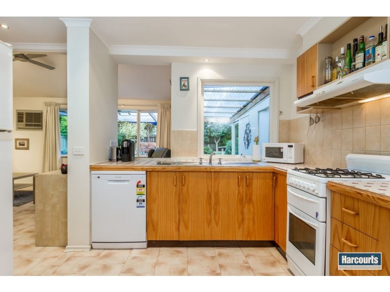 4 Barwon Court, Rowville VIC 3178