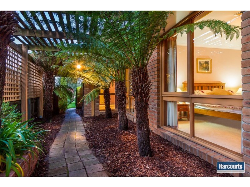 12 Redgum Court, Rowville VIC 3178