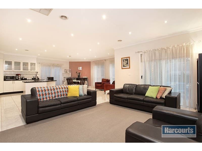 9 Bells Court, Wantirna South VIC 3152