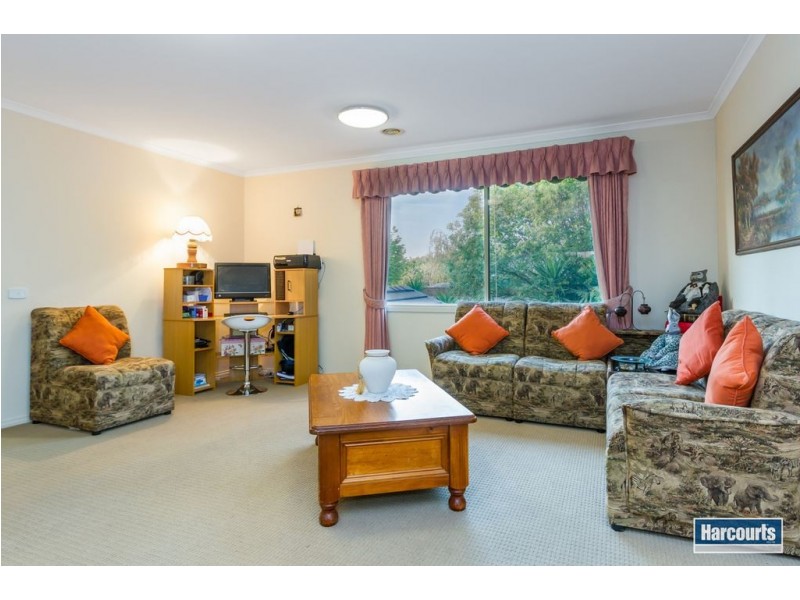 25 Kilcunda Drive, Rowville VIC 3178