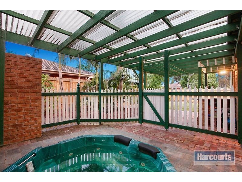 28 Magdalena Place, Rowville VIC 3178