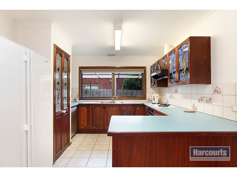 1 Yvette Drive, Rowville VIC 3178