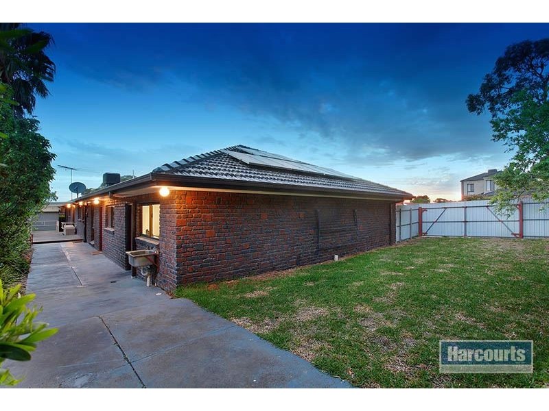 1 Yvette Drive, Rowville VIC 3178