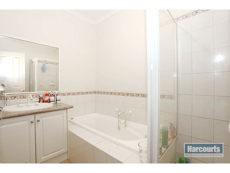 6/33 Elliot Street, Knoxfield VIC 3180