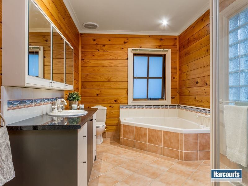 55 Ormonde Road, Ferntree Gully VIC 3156