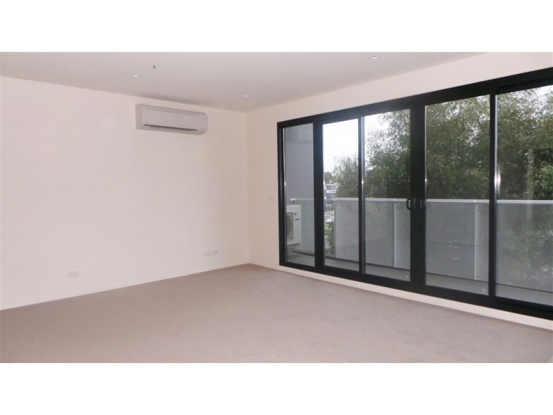 211/80 Cheltenham Road, Dandenong VIC 3175