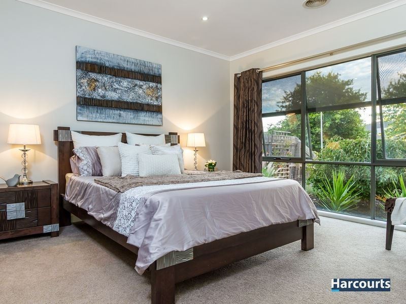 6 Ranceby Close, Rowville VIC 3178