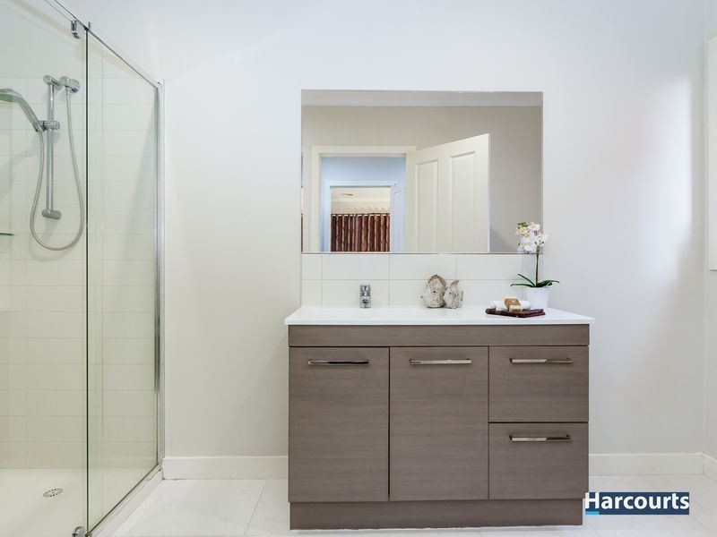 6 Ranceby Close, Rowville VIC 3178