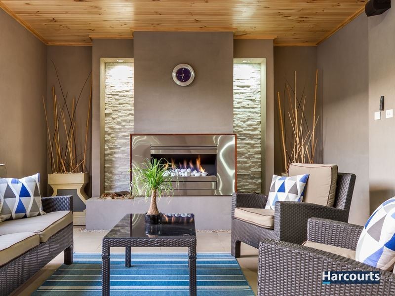 6 Ranceby Close, Rowville VIC 3178