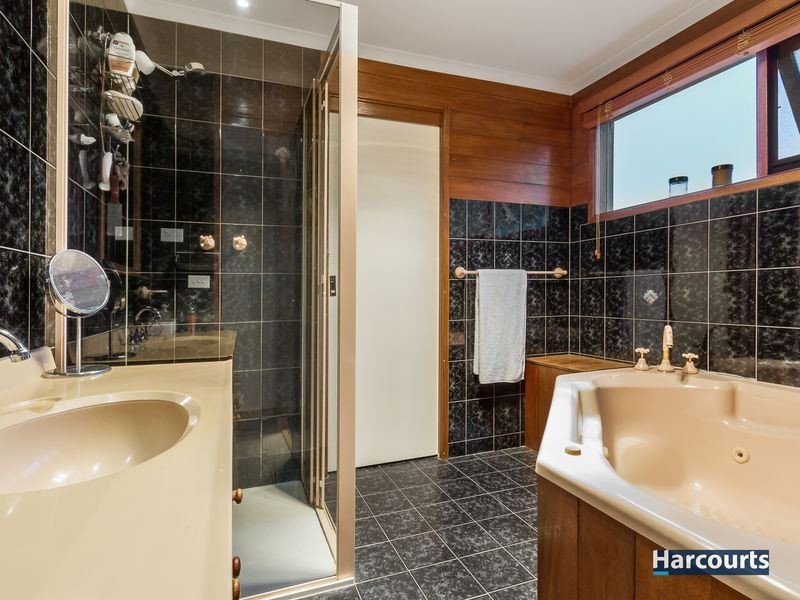 1 Reeve Place, Rowville VIC 3178