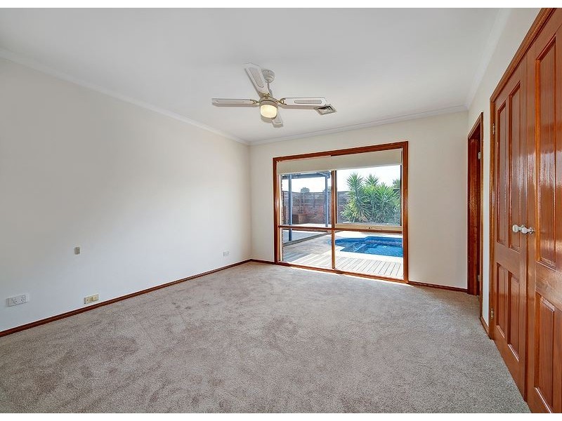 16 Cardinia Way, Rowville VIC 3178