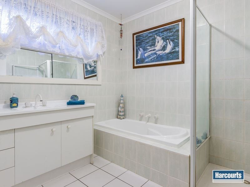 18 Windermere Drive, Ferntree Gully VIC 3156