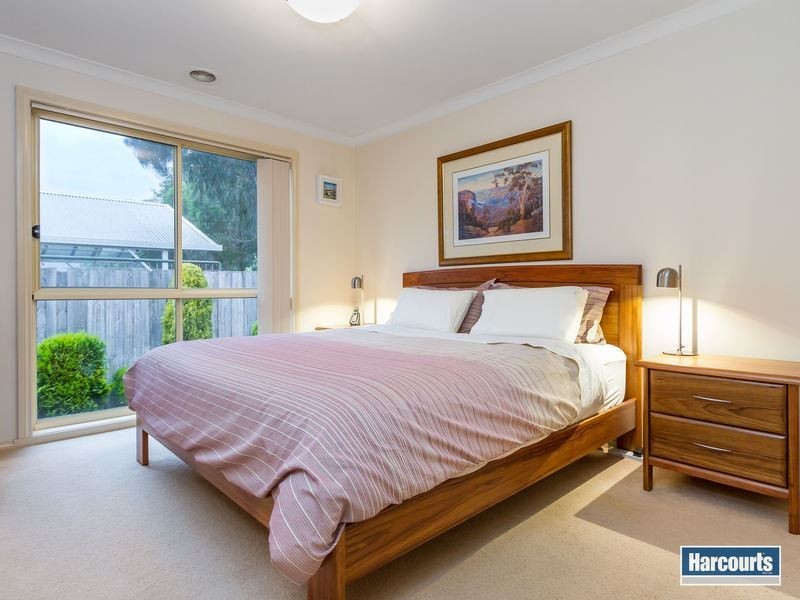 1 Weeks Close, Rowville VIC 3178