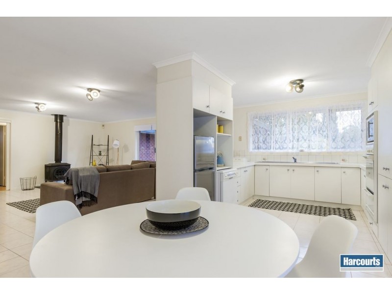 100 Wentworth Avenue, Rowville VIC 3178