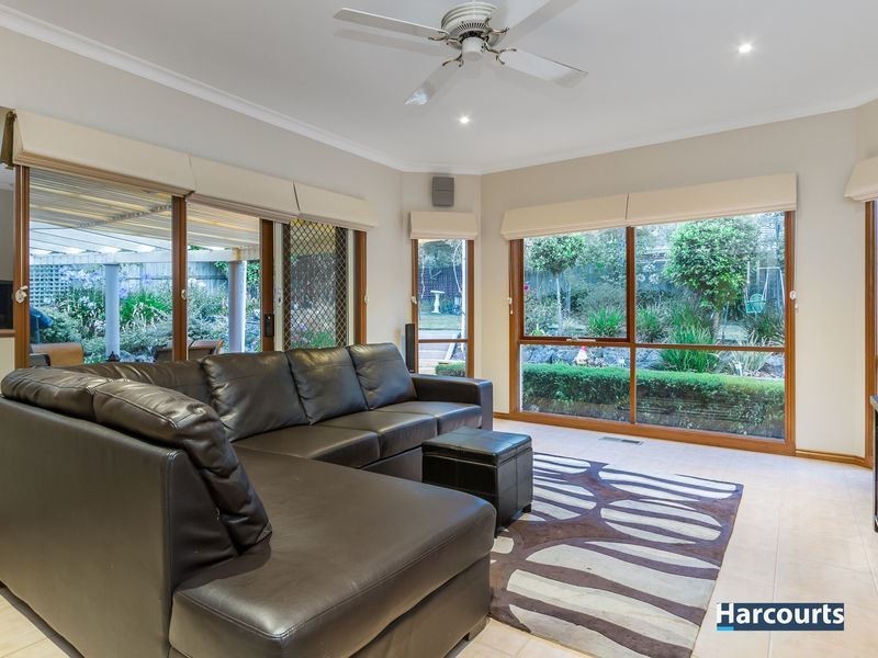 23 Camphor Close, Lysterfield VIC 3156