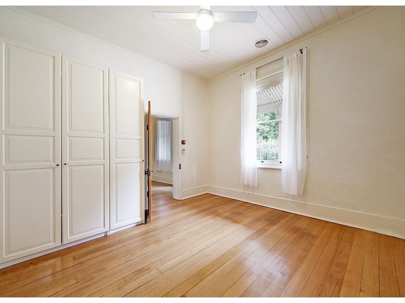 24 Westley Street, Ferntree Gully VIC 3156